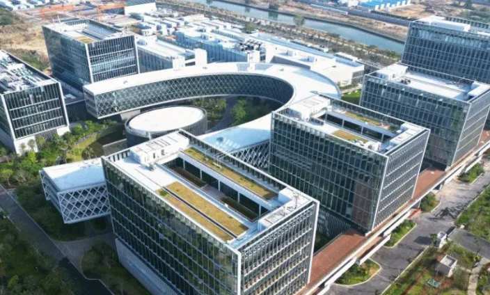 采暖散热器生产厂家如何保障钢制暖气片焊接质量与防腐工艺